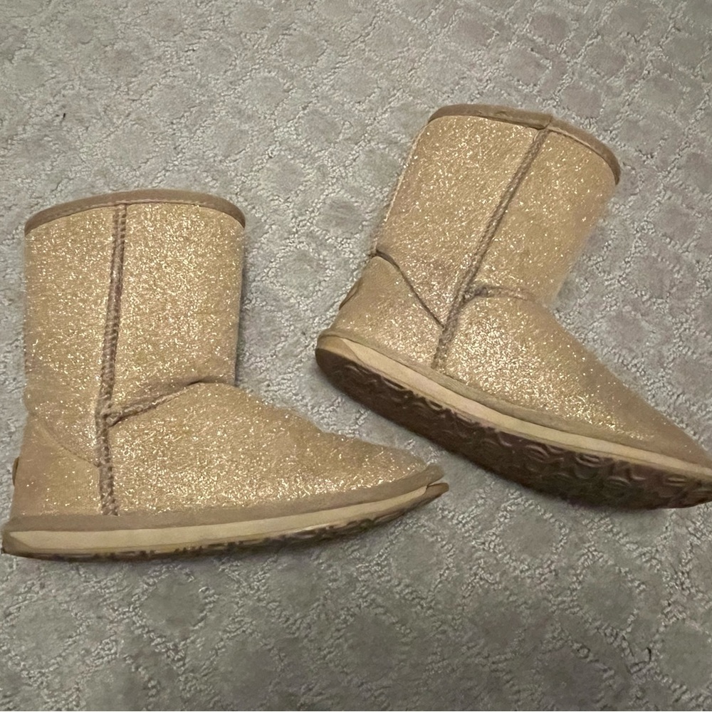 Emu boots